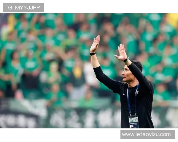 13号球衣传奇：那些穿上13号的足球明星与他们的辉煌时刻